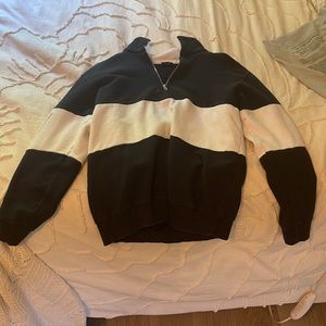 brandy melville crewneck zip